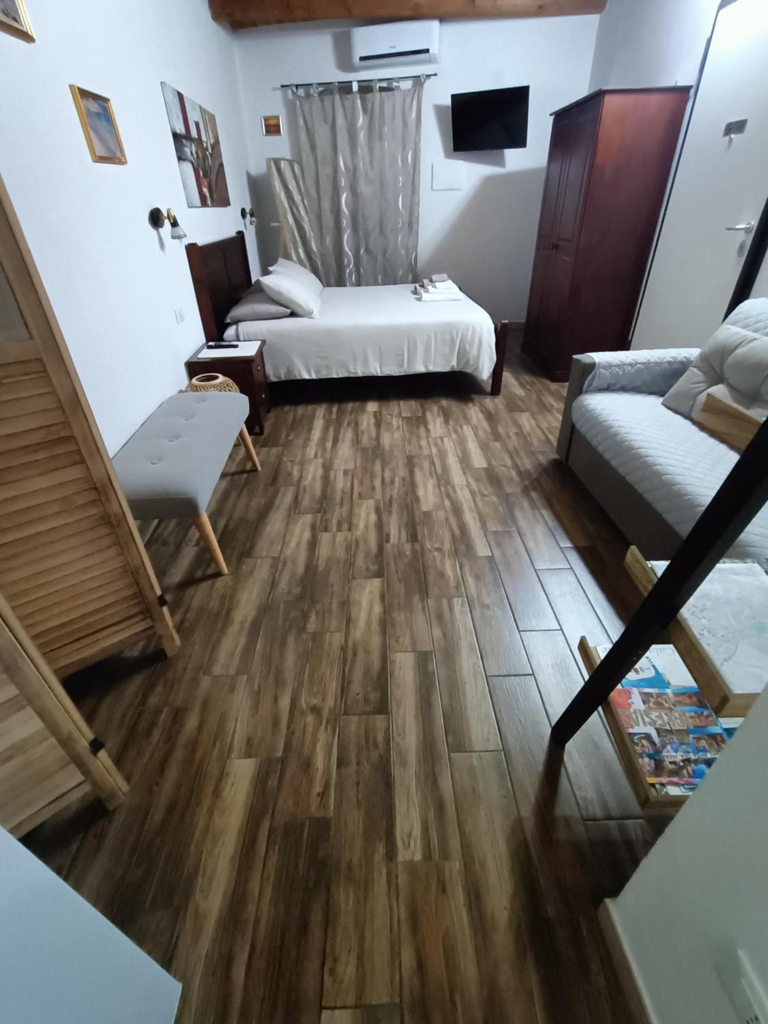 Bed And Breakfast Raggio Di Sole Iglesias Extérieur photo